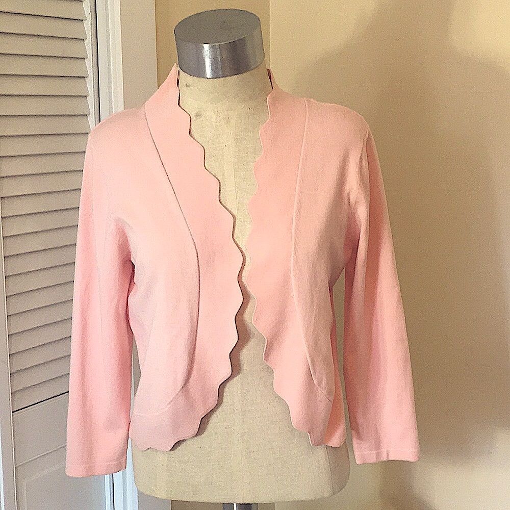 Womens open front short cardigan sweater.